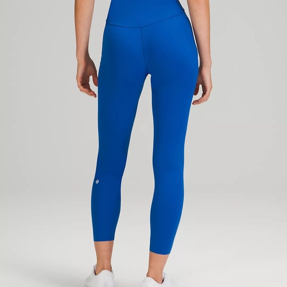 NWT Lululemon base pace hr crop - Picture 2 of 10